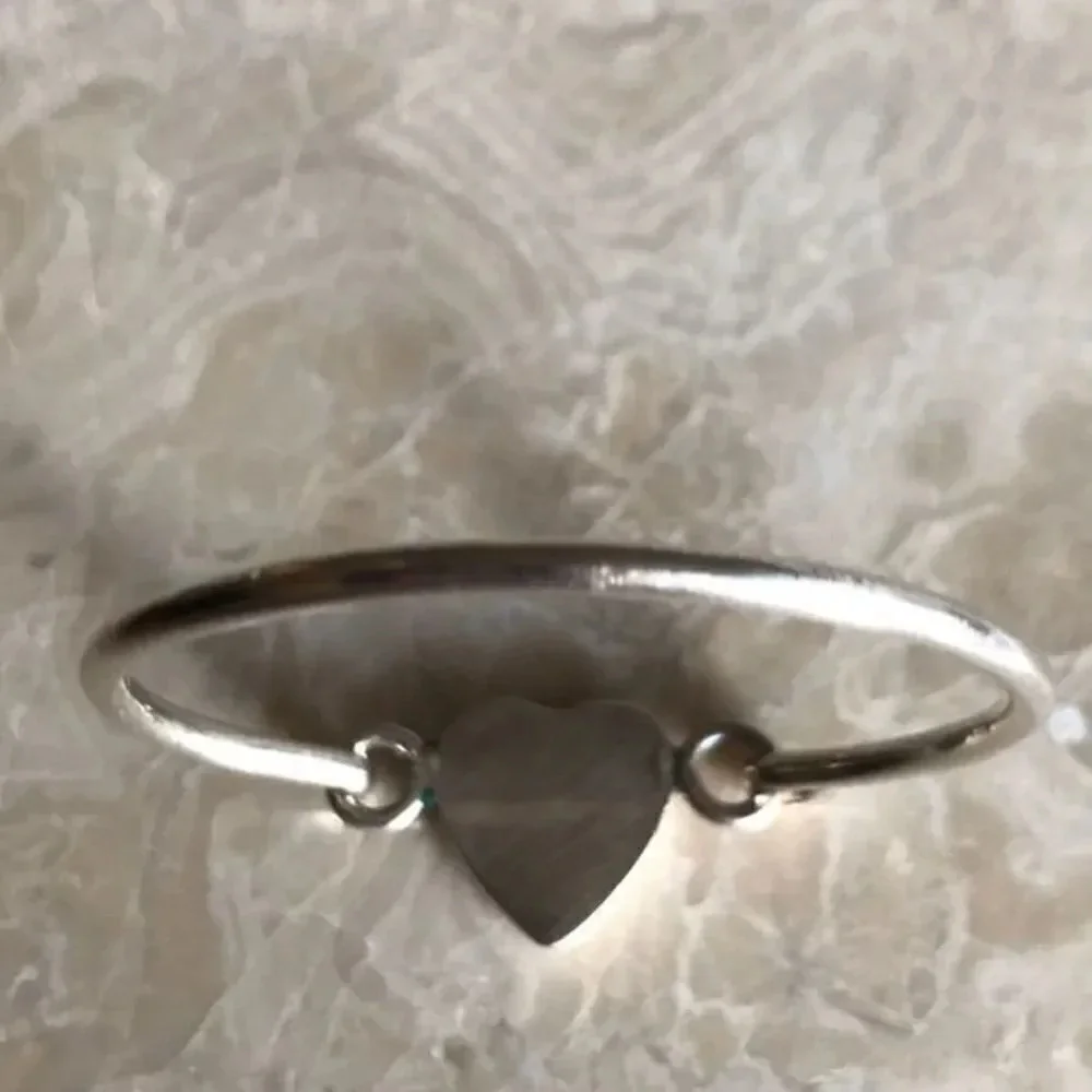 Elegant 925 Sterling silver heart bracelet